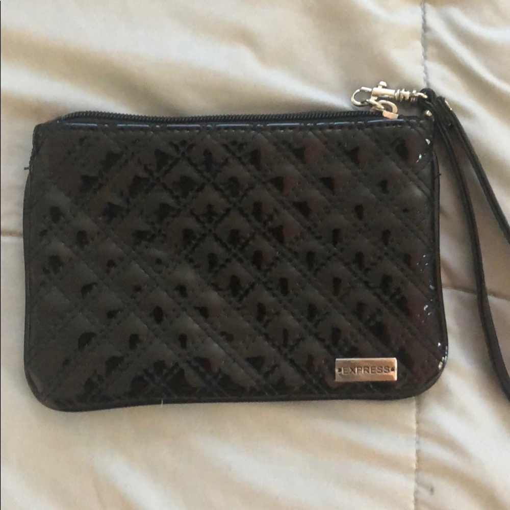 Black wristlet